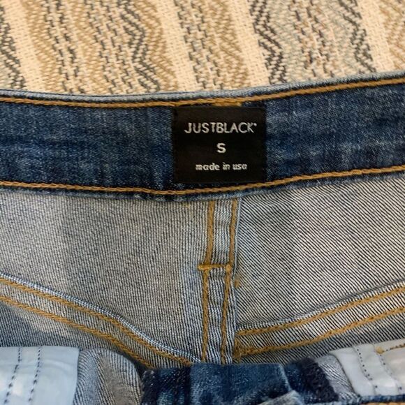 Justblack Cuffed Denim Shorts - Picture 3 of 5
